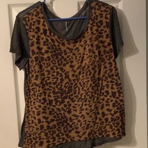 Color Thread Leopard Print Tee
